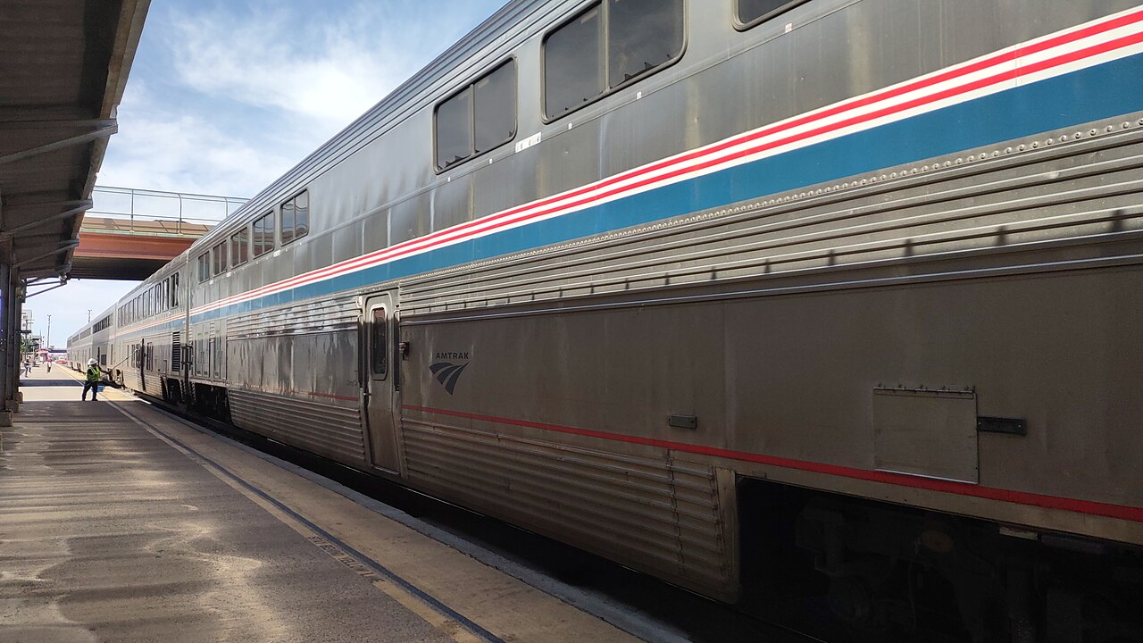 New Chief of Staff Pattern Emerges for Orchestrating Claude Code Agents — Amtrak Southwest Chief Window Washer in Albuquerque New Mexico 2023